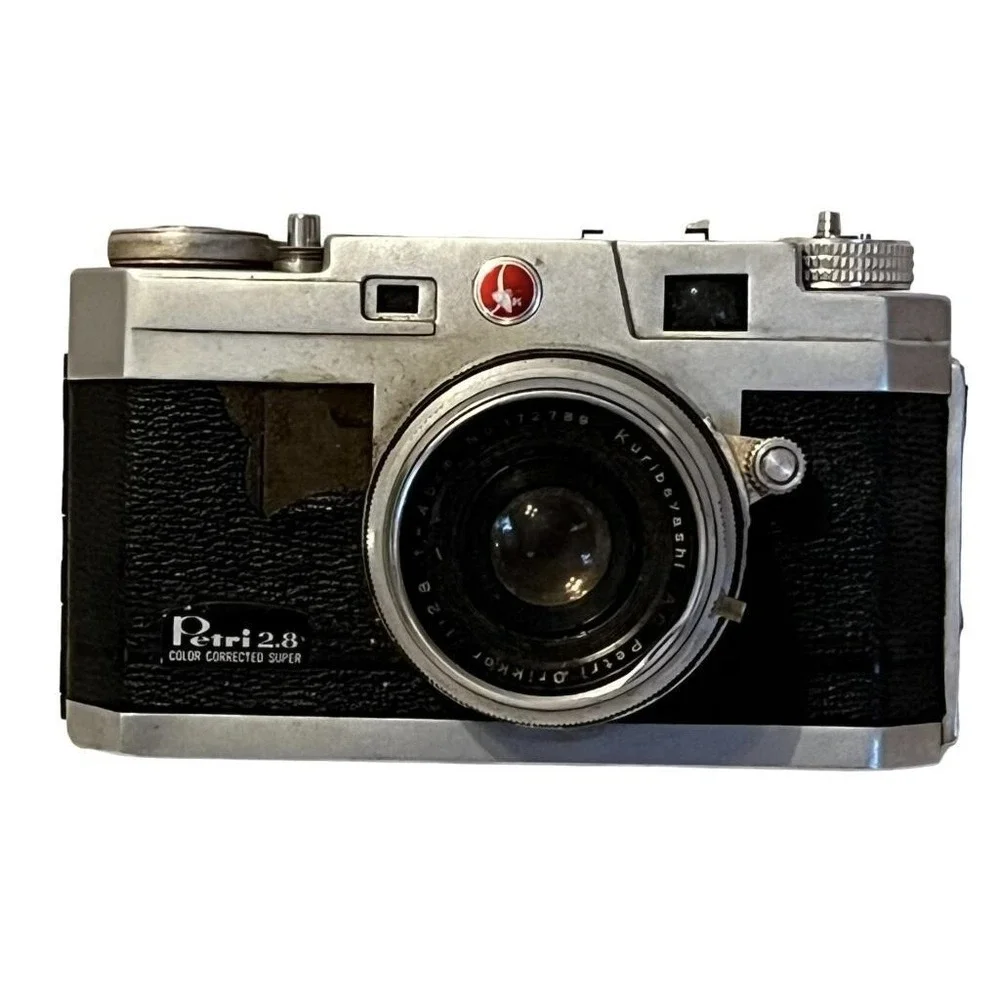 Petri 2.8 Color Corrected Super 35mm Film‎ Rangefinder film Camera- Parts Only